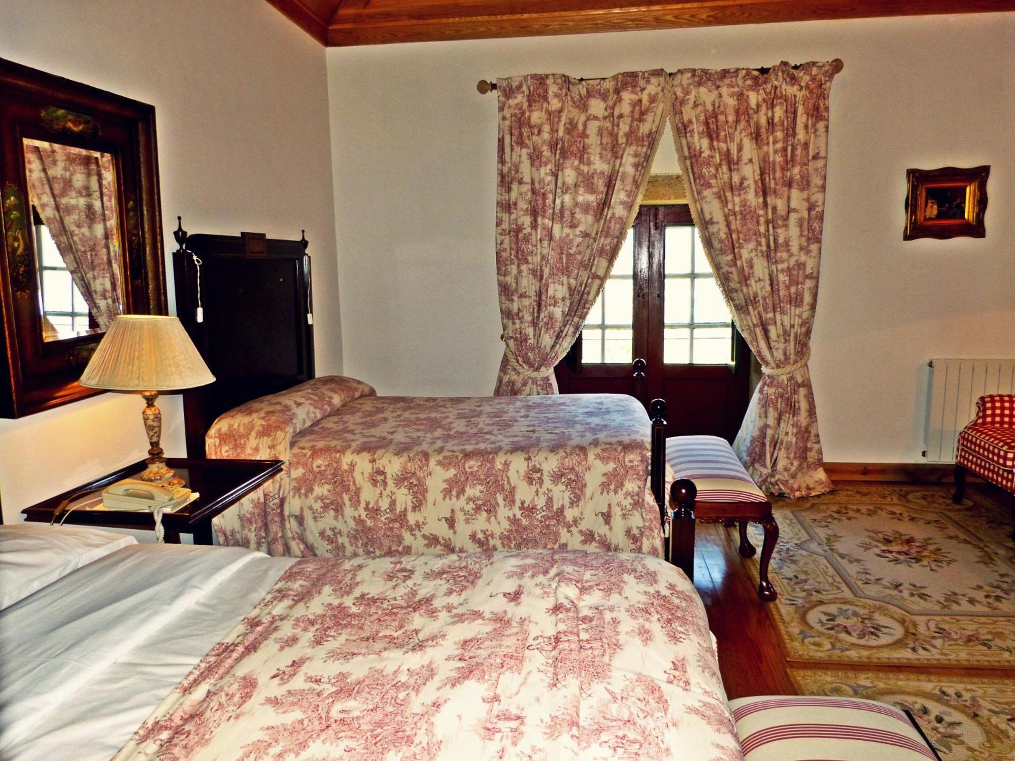 Hotel Rural Casa Dos Viscondes Da Varzea Lamego Pokój zdjęcie